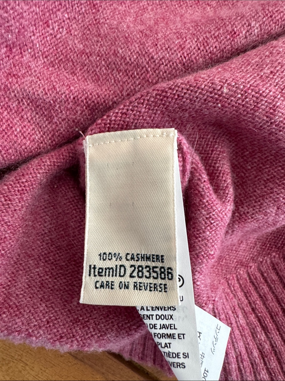 L.L. Bean Rose Pink Cashmere Crewneck Sweater - Picture 4 of 4